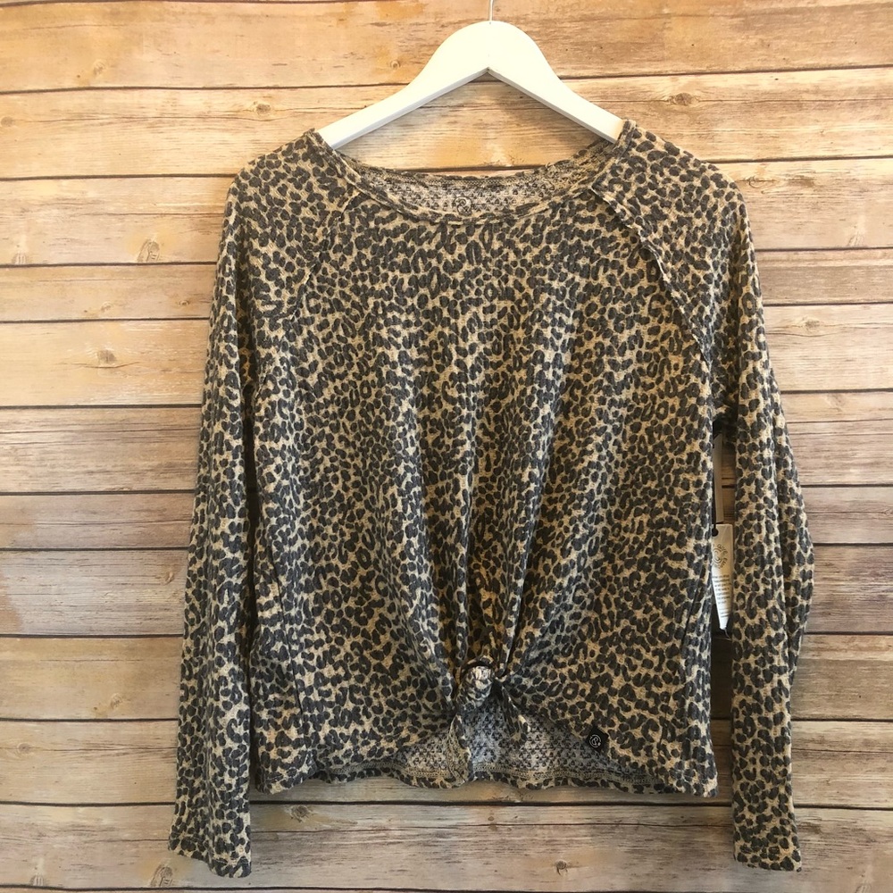Treasure & Bond Cozy Tie Front Long Sleeve Leopard Print Top Size XL 14/16 NWT